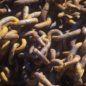 Large chains lying at the dockside