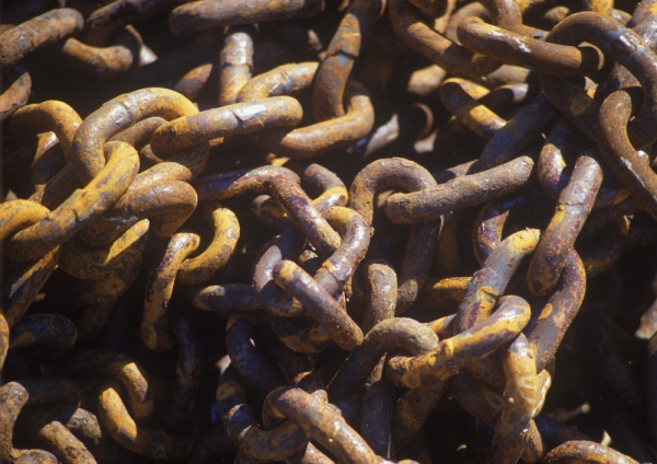 Large chains lying at the dockside