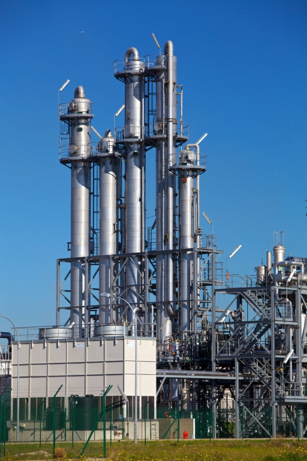 A modern petrochemical refinery