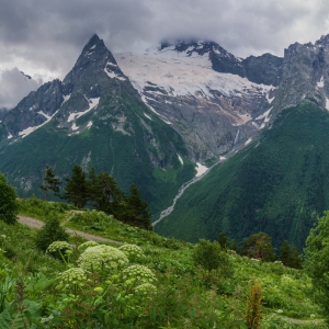 A view of an Alpine mountain range