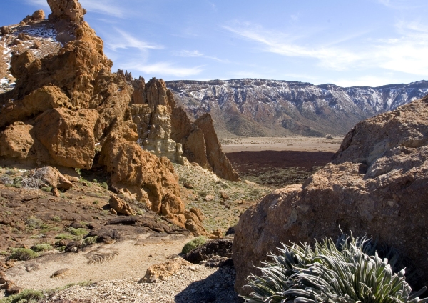 A mountain pass in the desert