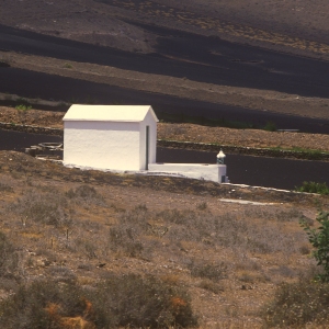 A white hut on the slopes of a volcano in Gran Canaria