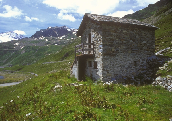 Alpine hut or hay barn in the Italian alps